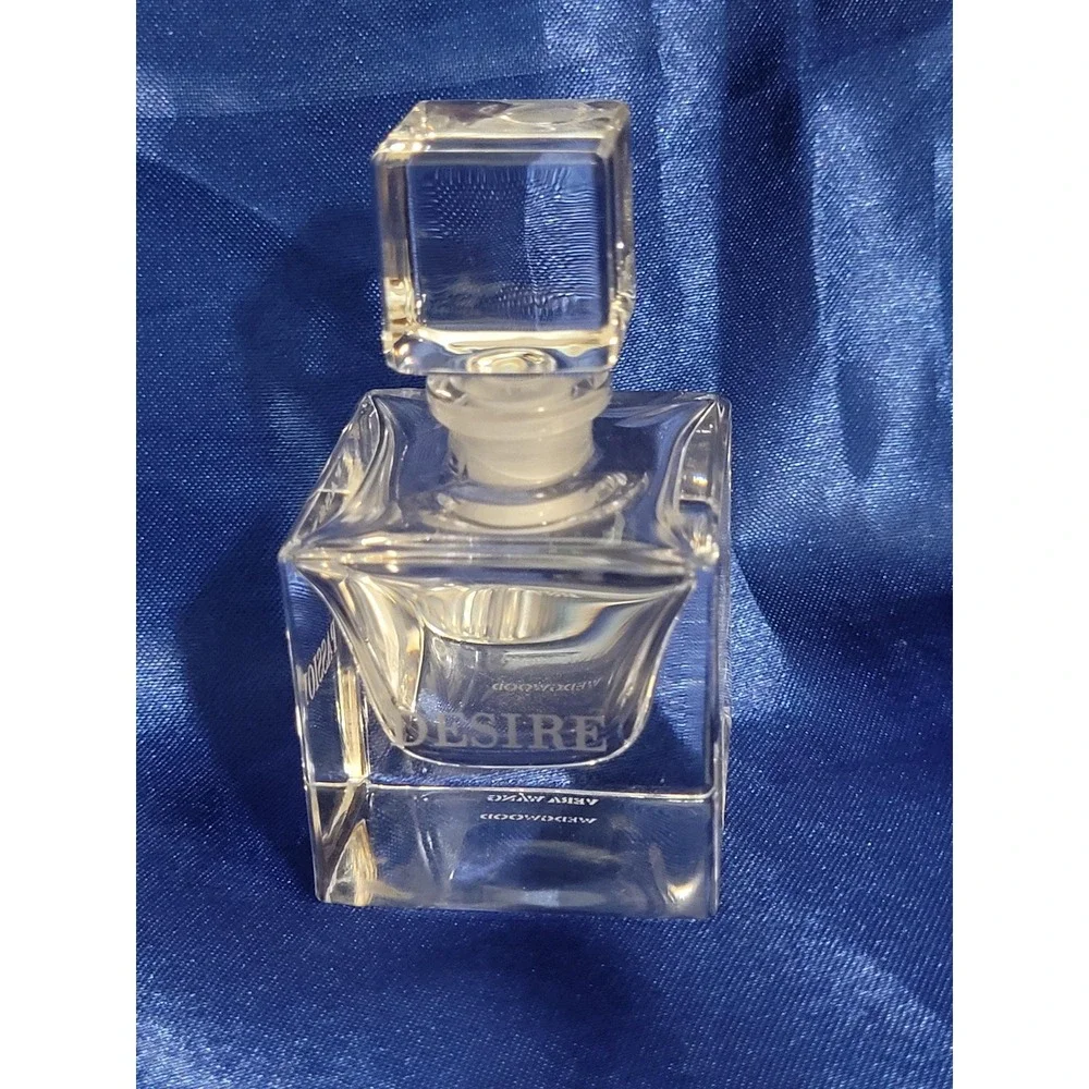 Vera Wang for Wedgwood Lyric Perfume Bottle Glass Crystal